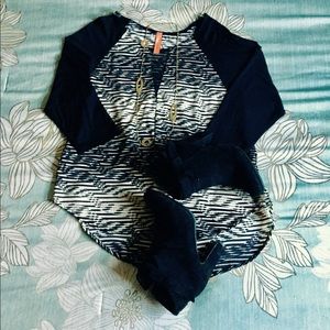 Gilli Black and Cream Blouse